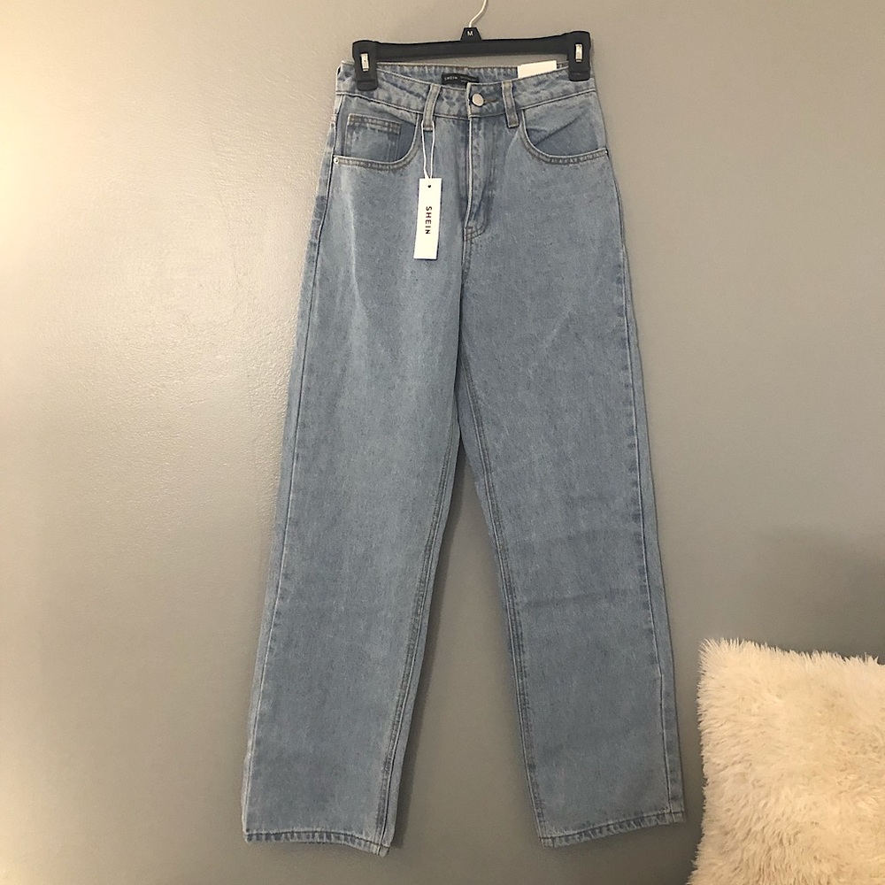 NWT SHEIN Straight Leg High Waisted Blue Jeans